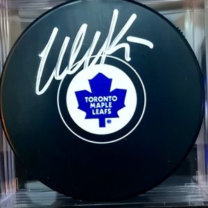 Wendel Clark autographed puck